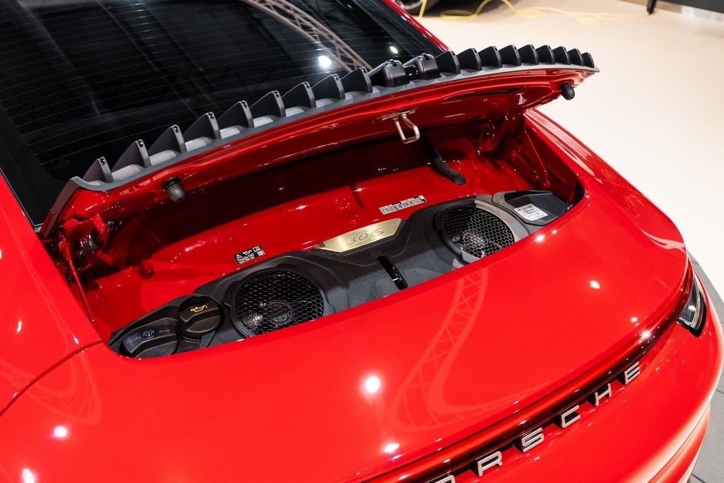 2024 PORSCHE 911 - Image 18