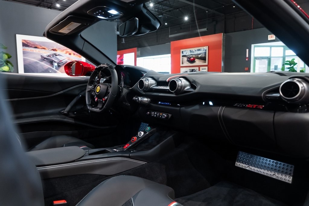 2022 FERRARI 812 - Image 40