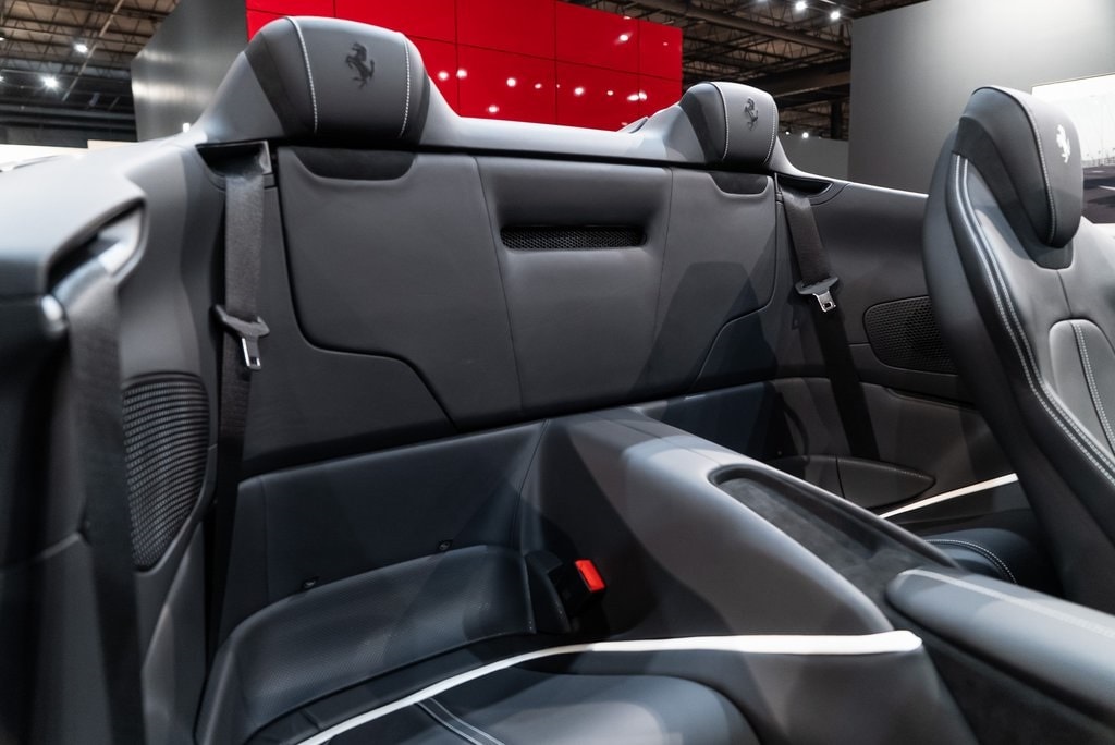 2025 FERRARI ROMA - Image 38