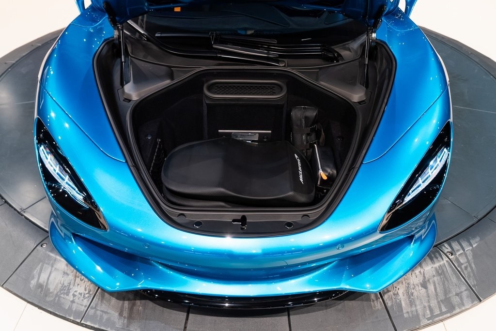 2026 MCLAREN 750S - Image 16