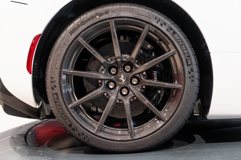 2025 FERRARI SF90 - Image 15