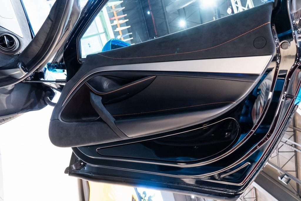 2026 MCLAREN 750S - Image 30