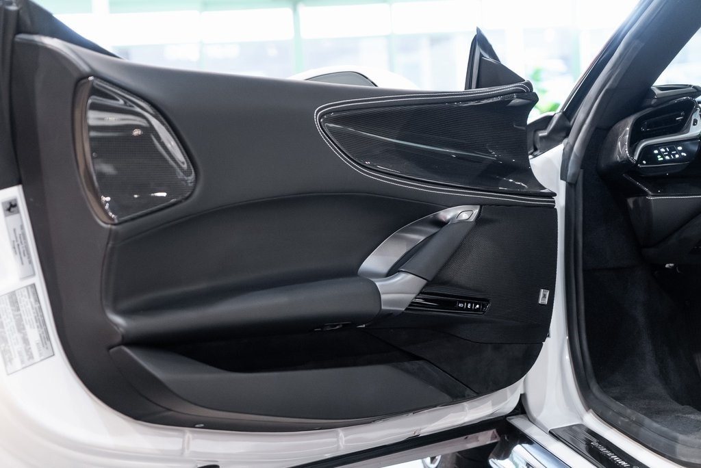 2025 FERRARI SF90 - Image 23