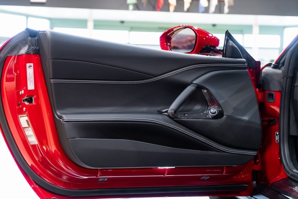 2022 FERRARI 812 - Image 23