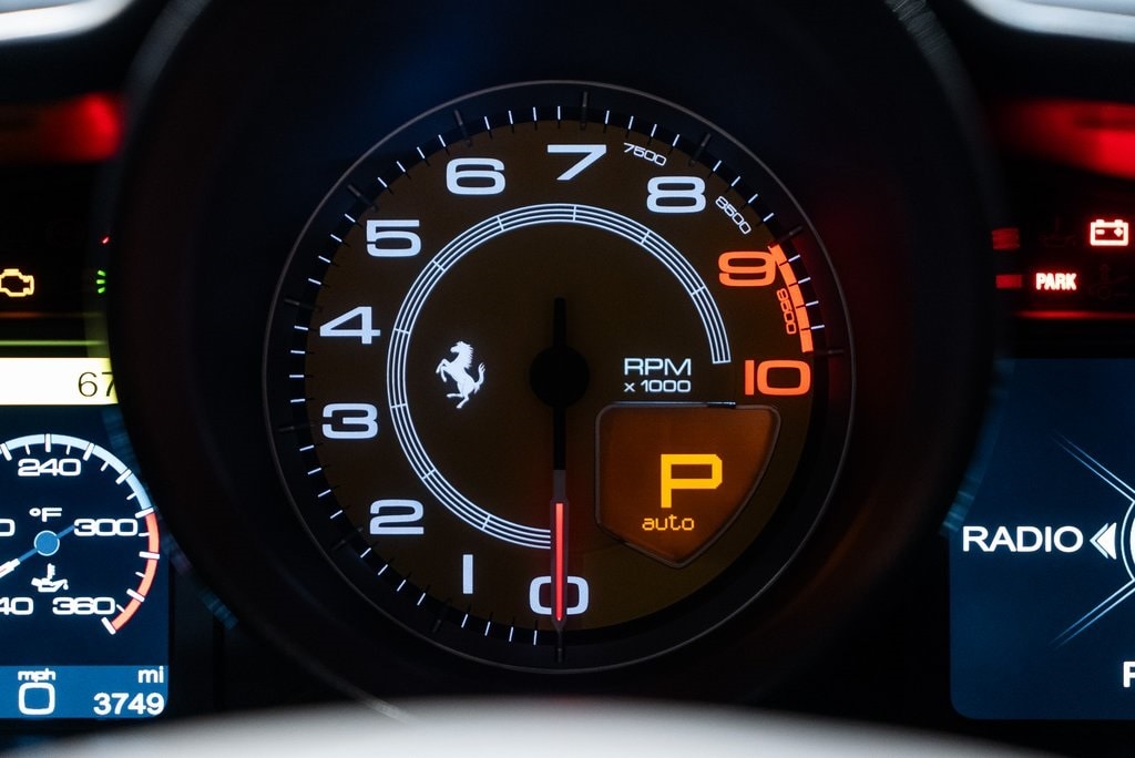 2011 FERRARI 458 ITALIA - Image 26