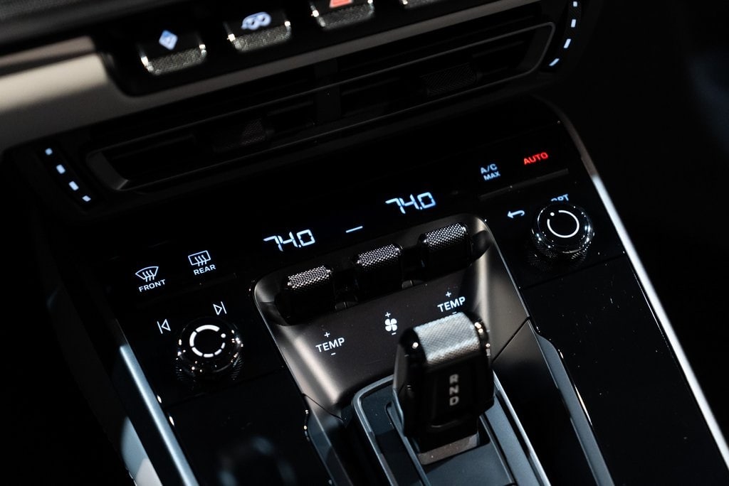 2024 PORSCHE 911 - Image 34