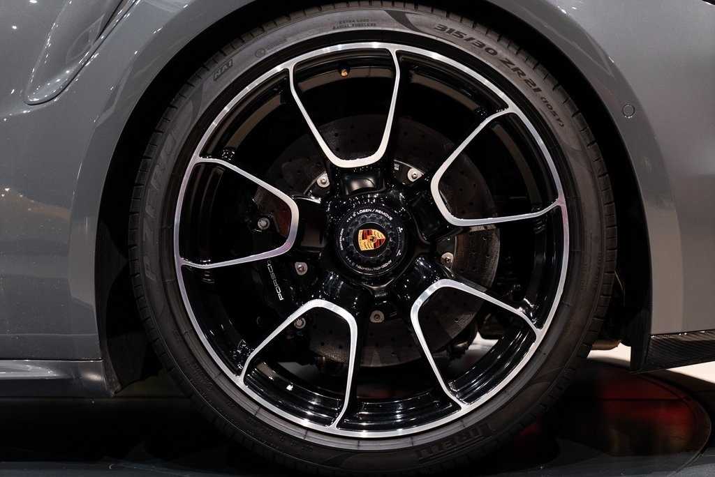 2022 PORSCHE 911 - Image 13