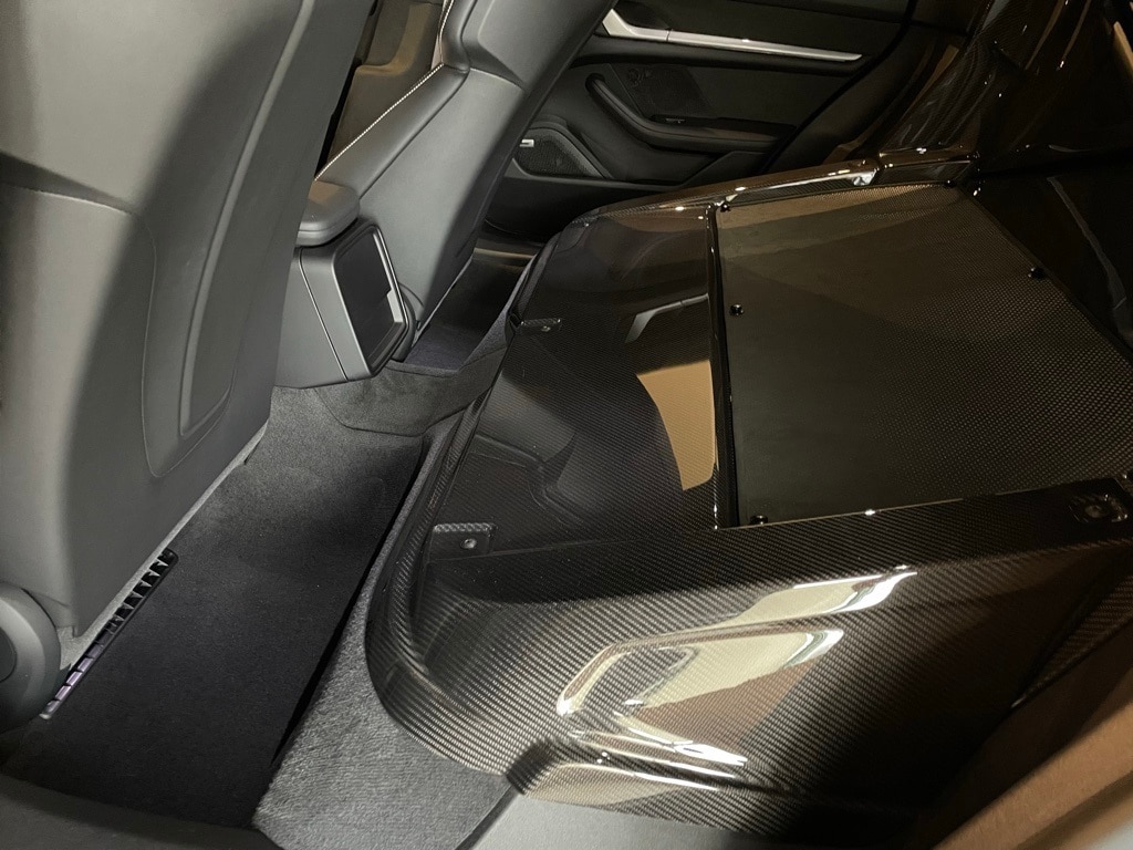 2025 PORSCHE TAYCAN - Image 37