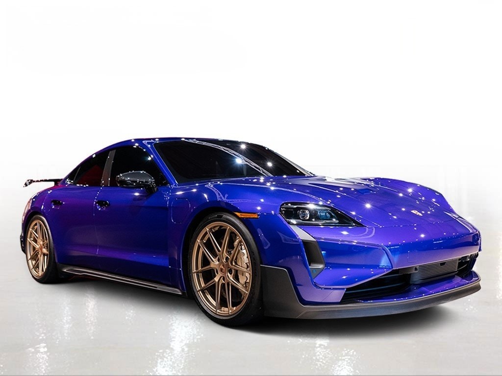 2025 PORSCHE TAYCAN - Image 8