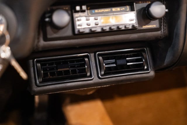 1983 FERRARI 308 GTS - Image 27