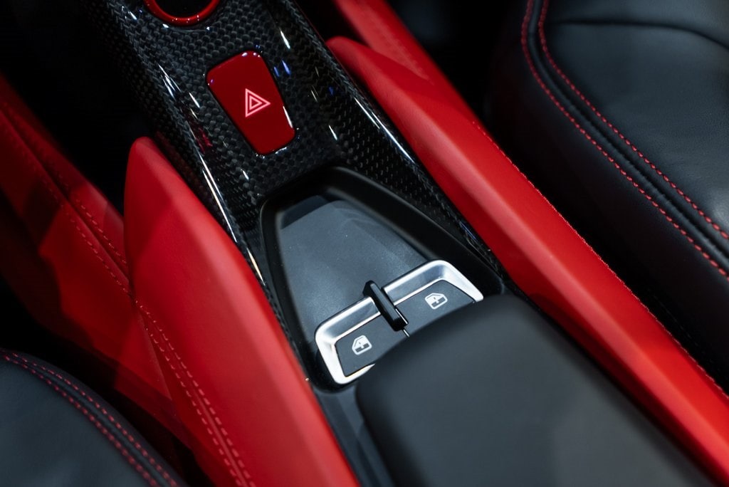 2020 FERRARI F8 - Image 37