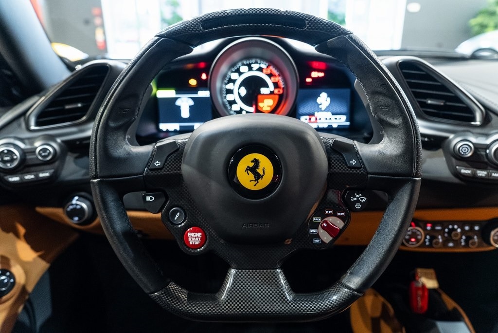 2018 FERRARI 488 - Image 5