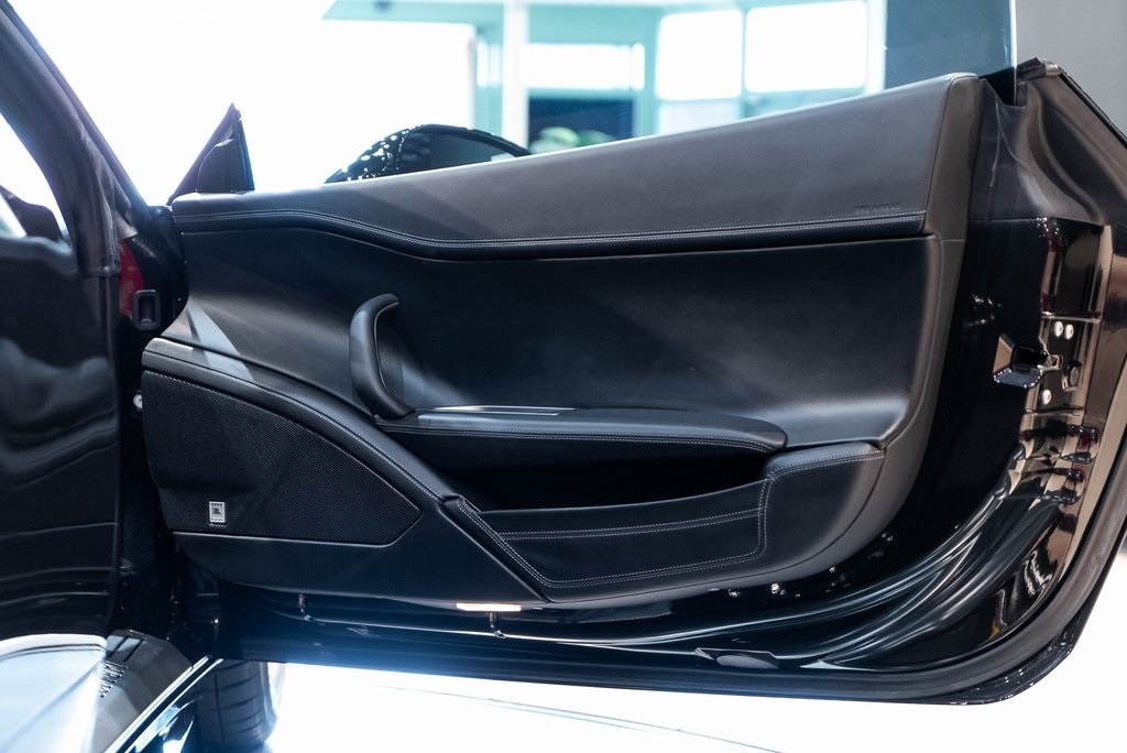 2011 FERRARI 458 ITALIA - Image 40