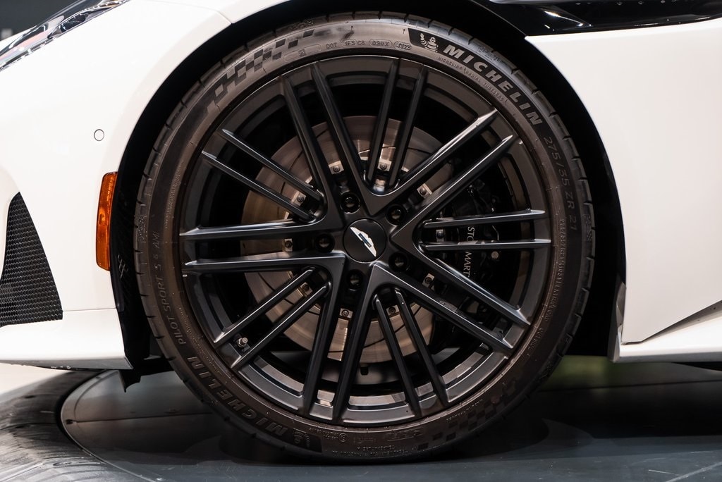 2024 ASTON MARTIN DB12 - Image 12