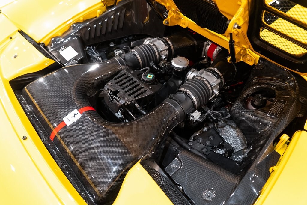 2015 FERRARI 458 - Image 20