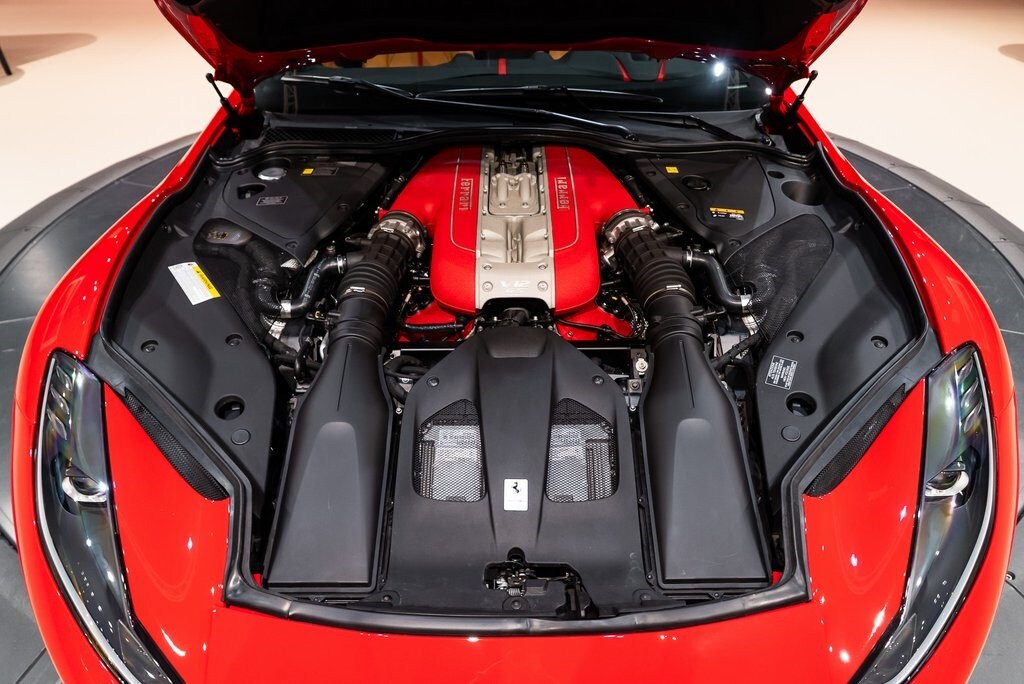2021 FERRARI 812 - Image 18