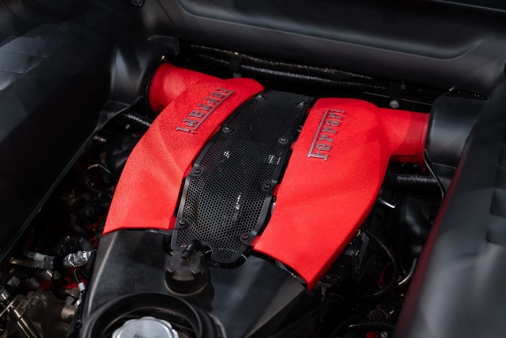 2020 FERRARI F8 - Image 19