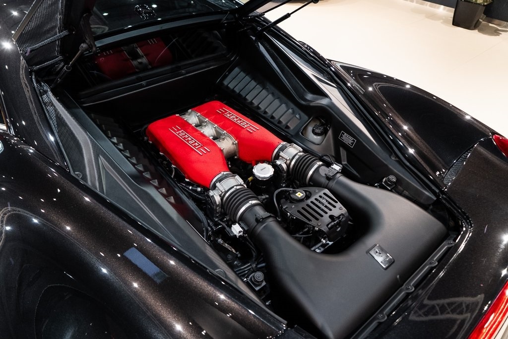 2011 FERRARI 458 ITALIA - Image 17