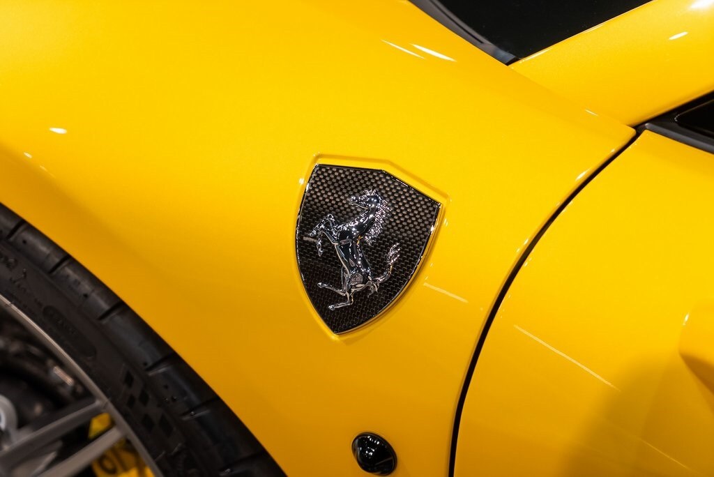 2015 FERRARI 458 - Image 12