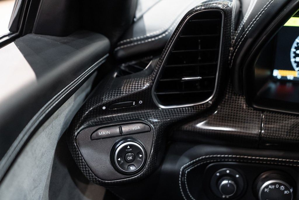 2014 FERRARI 458 - Image 30