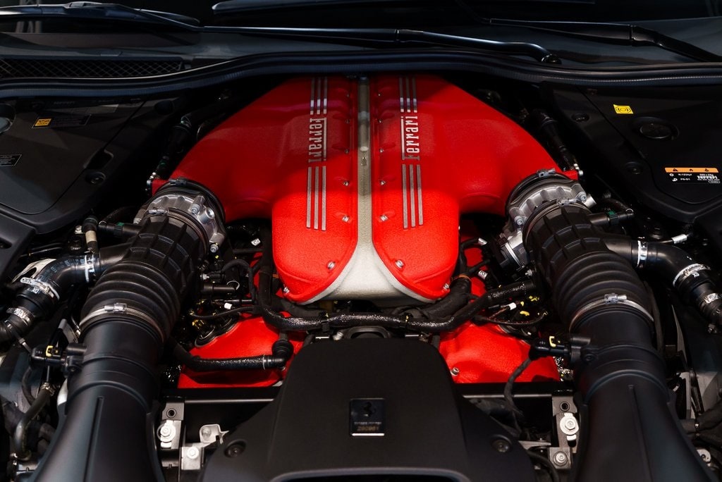 2023 FERRARI 812 - Image 18