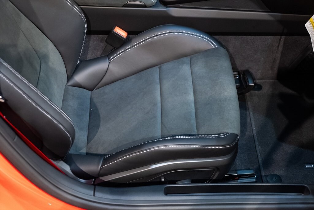 2023 PORSCHE 911 - Image 32