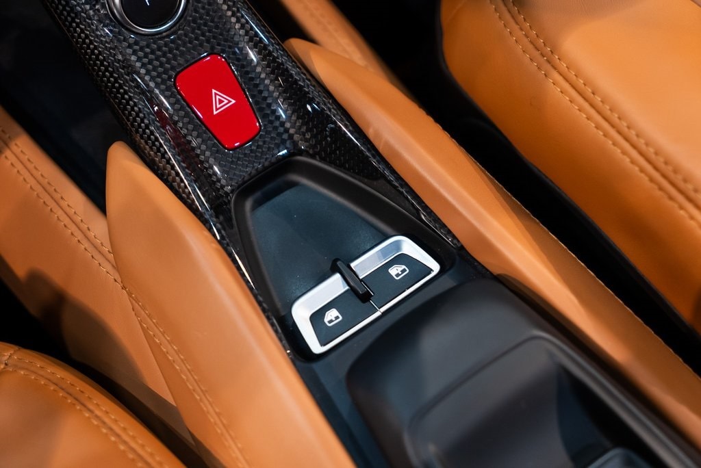 2021 FERRARI F8 - Image 37