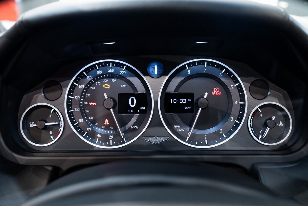 2015 ASTON MARTIN V12 VANTAGE - Image 24