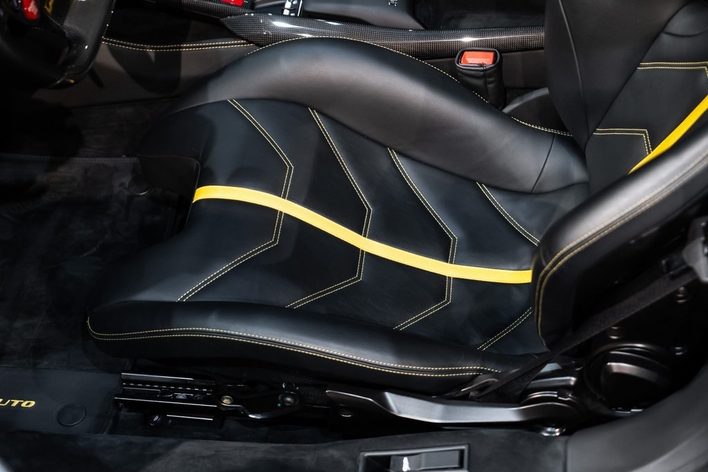 2022 FERRARI F8 - Image 26