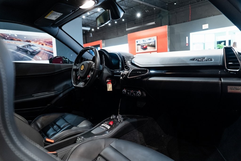 2011 FERRARI 458 ITALIA - Image 37