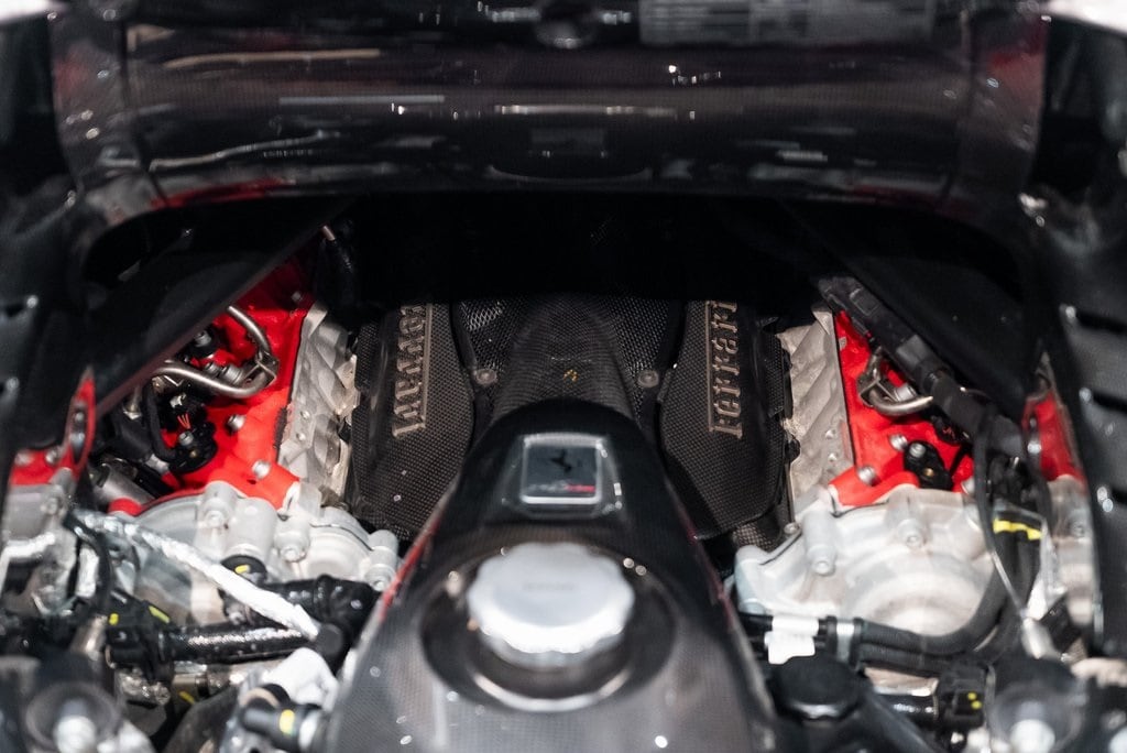 2025 FERRARI SF90 - Image 19