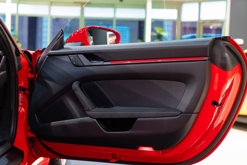 2023 PORSCHE 911 - Image 34