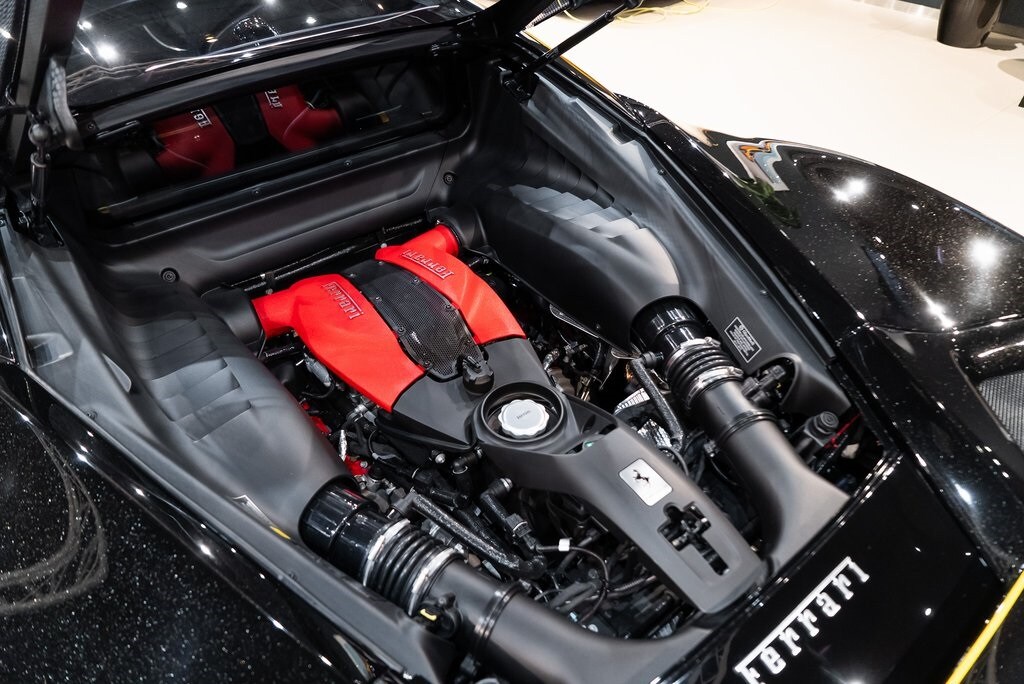 2022 FERRARI F8 - Image 17