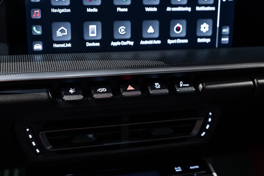 2022 PORSCHE 911 - Image 32