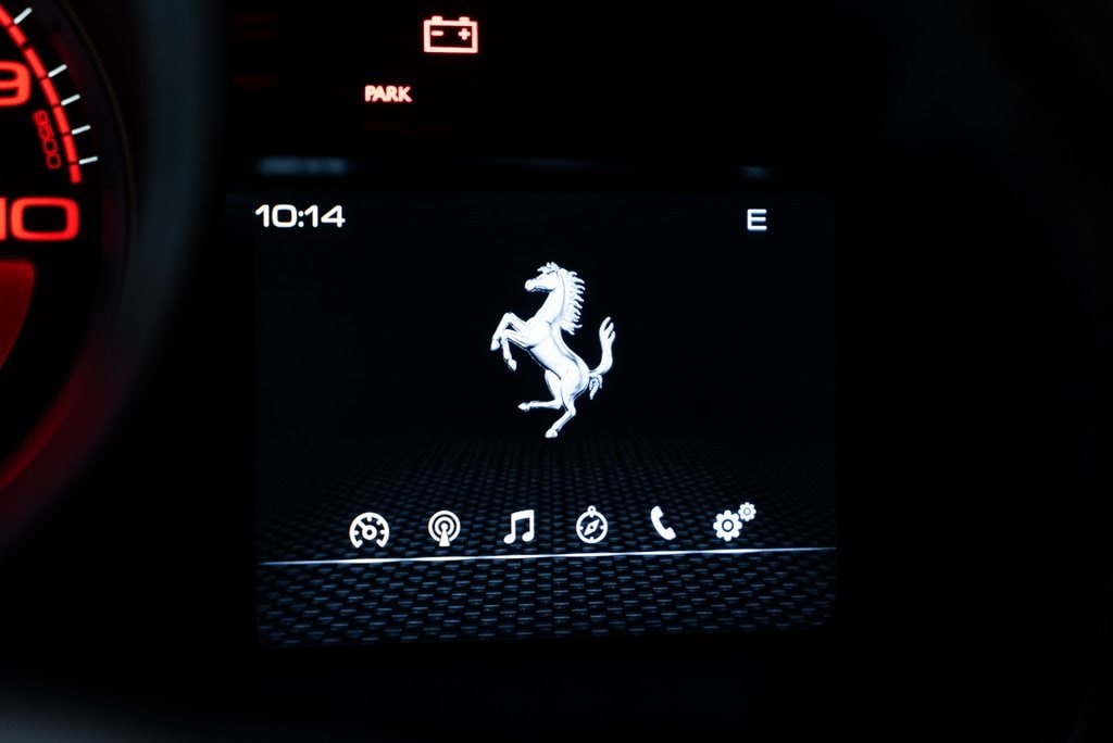 2022 FERRARI F8 - Image 31