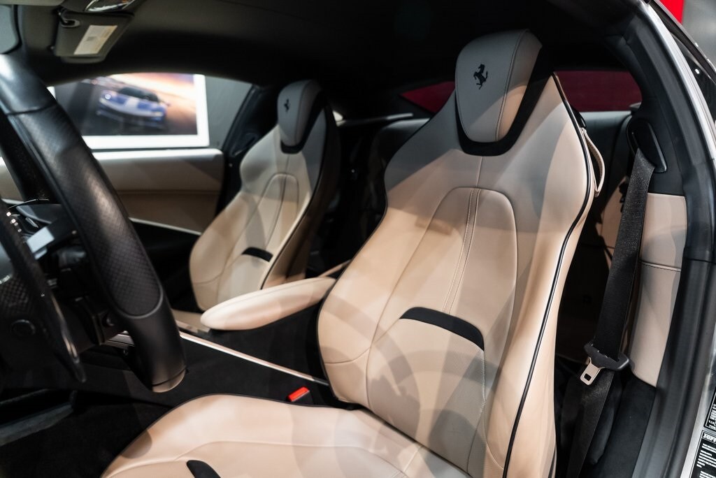 2021 FERRARI ROMA - Image 4