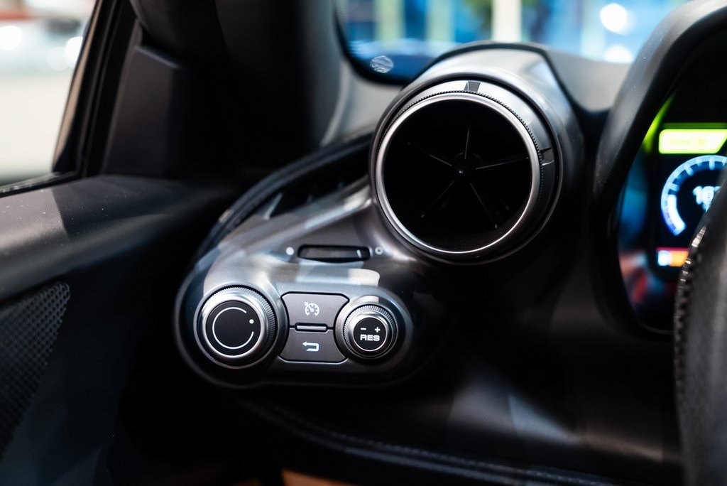 2021 FERRARI F8 - Image 30