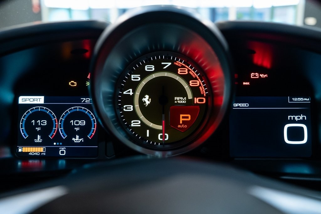 2020 FERRARI GTC4LUSSO - Image 27