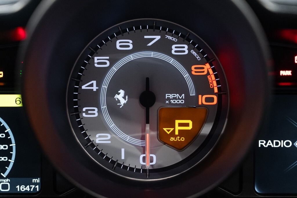 2014 FERRARI 458 - Image 27