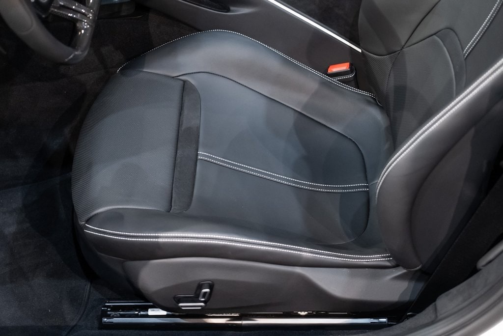 2025 FERRARI ROMA - Image 25