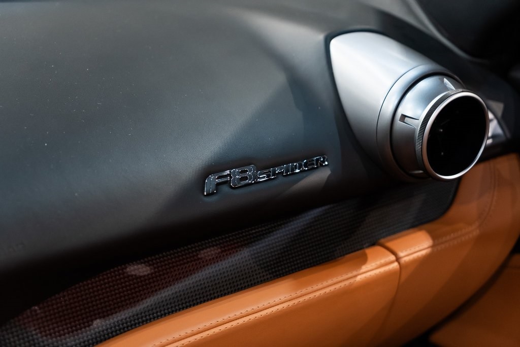 2021 FERRARI F8 - Image 38