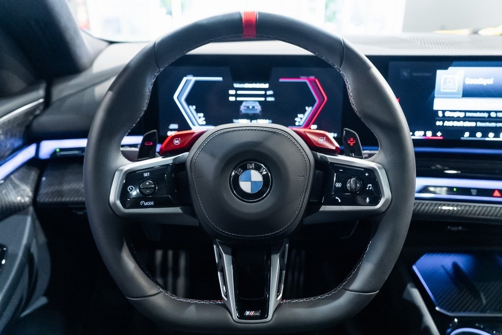 2025 BMW M5 - Image 5