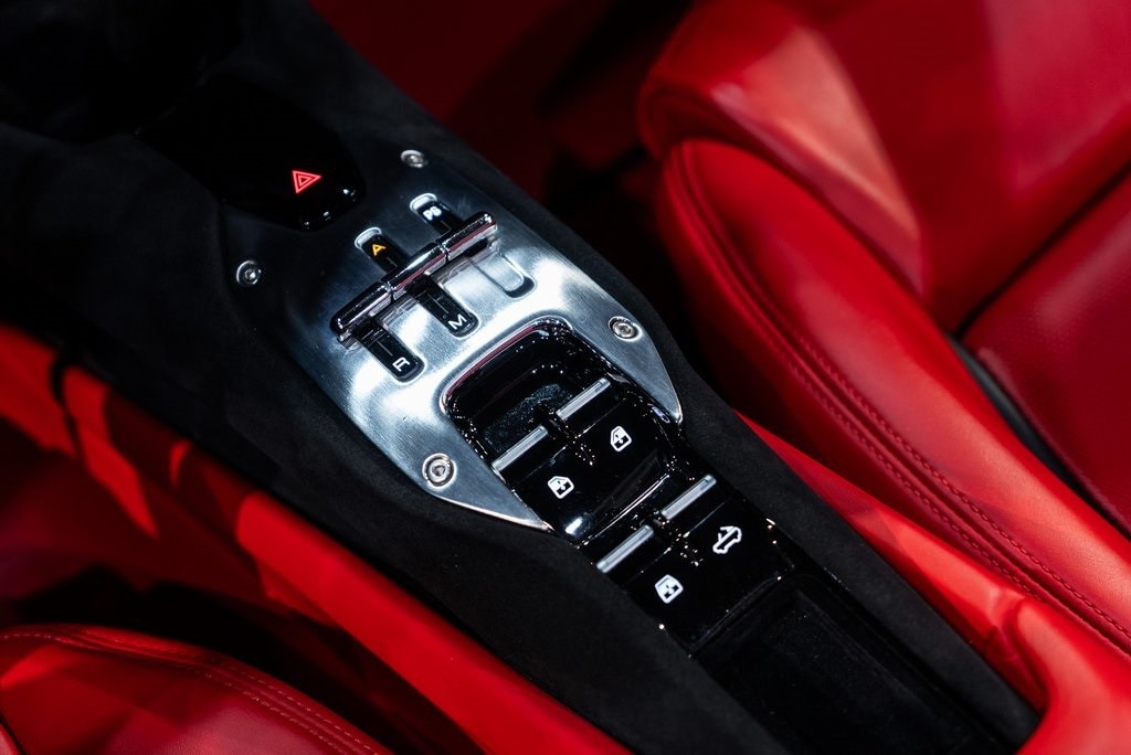 2023 FERRARI 296 - Image 31