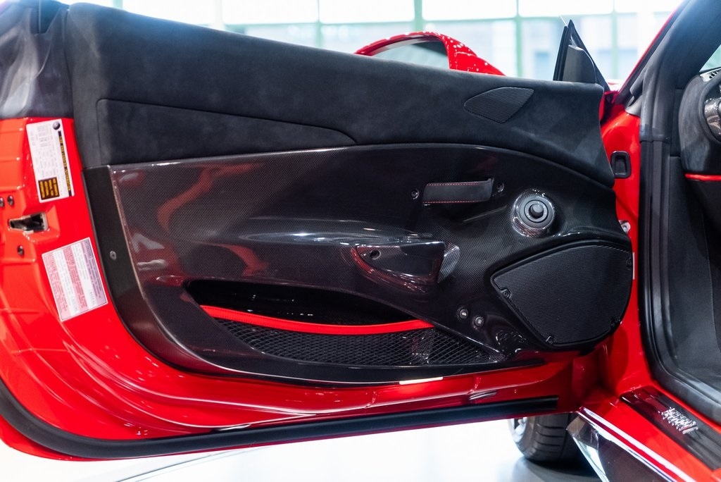 2019 FERRARI 488 - Image 30