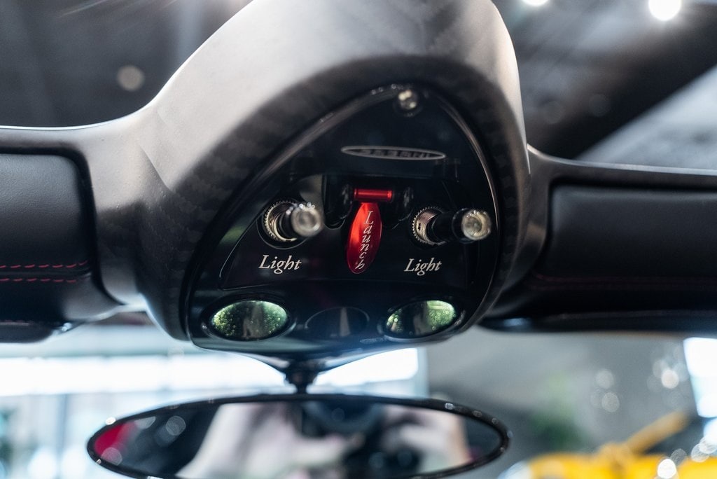 2017 PAGANI HUAYRA - Image 32