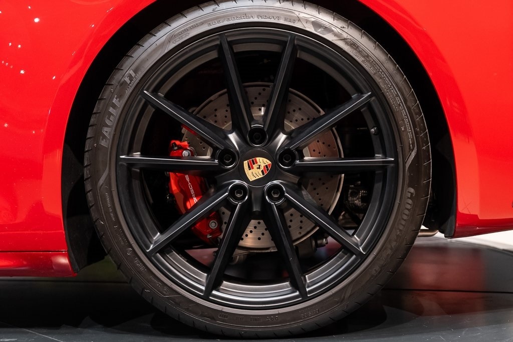 2024 PORSCHE 911 - Image 13