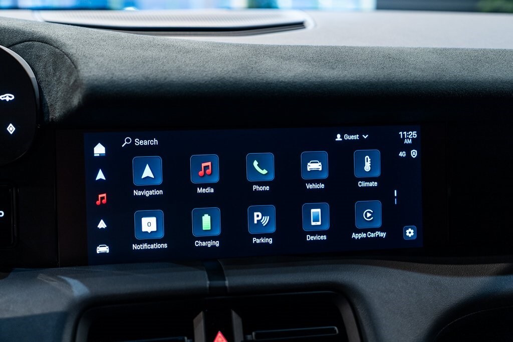 2025 PORSCHE TAYCAN - Image 28