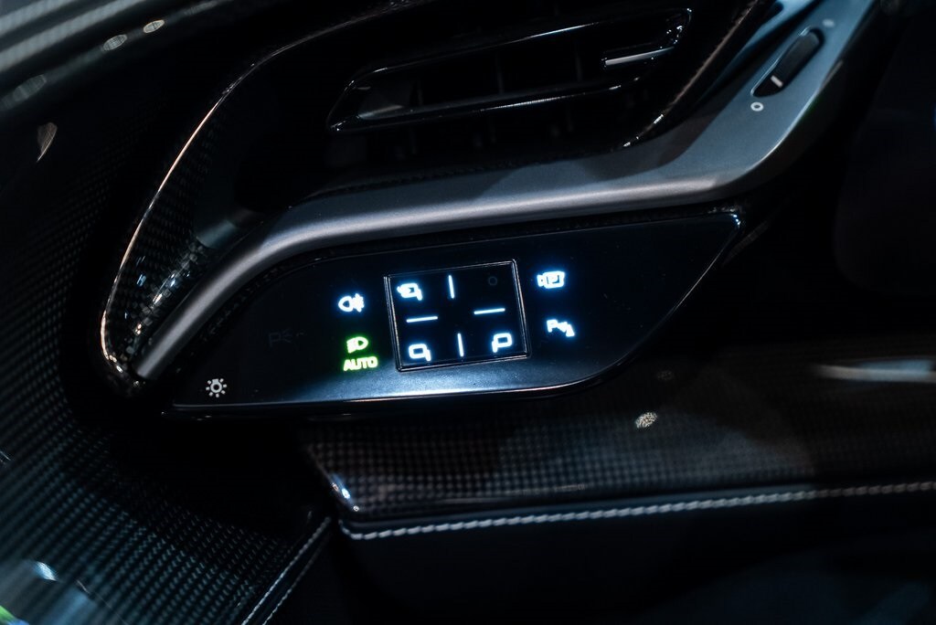 2025 FERRARI SF90 - Image 31