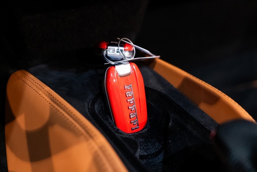 2021 FERRARI F8 - Image 34