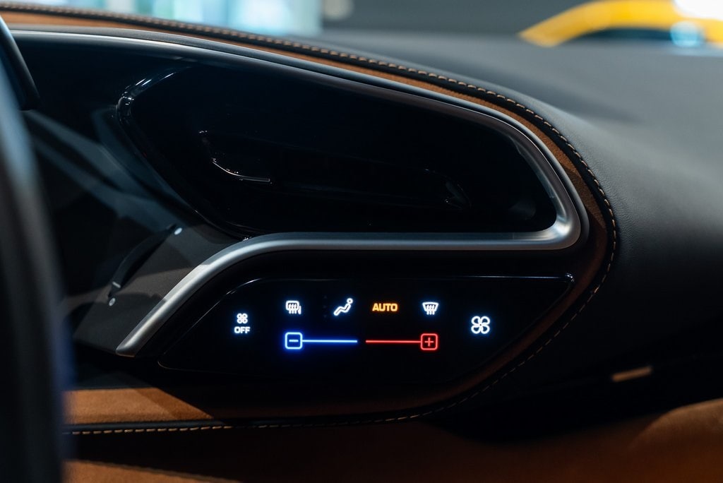 2023 FERRARI 296 - Image 32